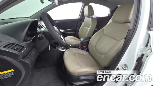 Hyundai Accent 2012 — photo 28