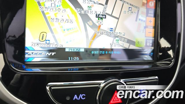 Hyundai Accent 2012 — photo 31