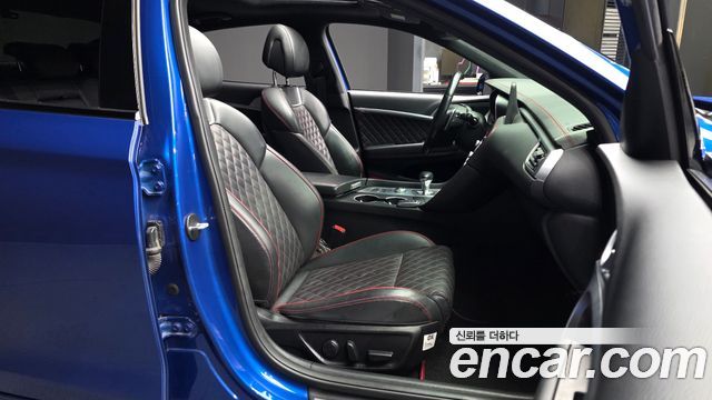 Genesis G70 2018 — photo 17