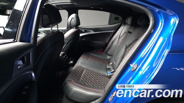 Genesis G70 2018 — photo 16