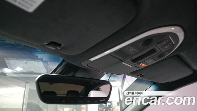 Genesis G70 2018 — photo 28