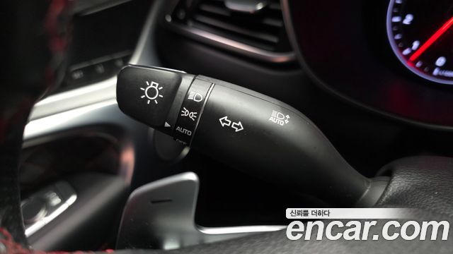 Genesis G70 2018 — photo 29