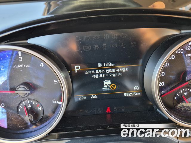 Kia Canival 2021 — photo 8