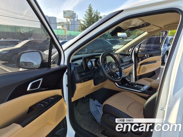Kia Canival 2021 — photo 11