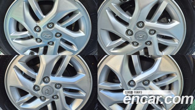 Hyundai Venue 2020 — photo 12