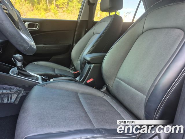 Hyundai Venue 2020 — photo 17