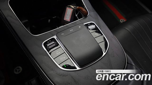 Mercedes-Benz CLS-Class 2022 — photo 24