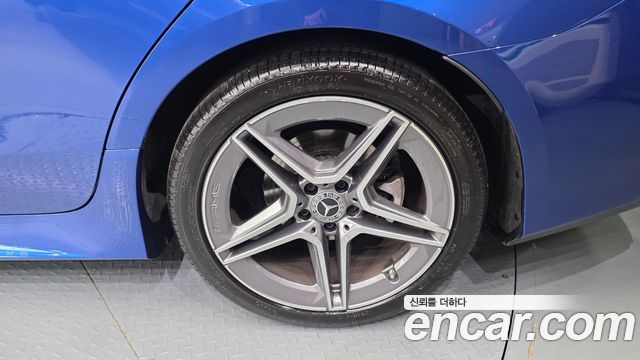 Mercedes-Benz CLS-Class 2022 — photo 7