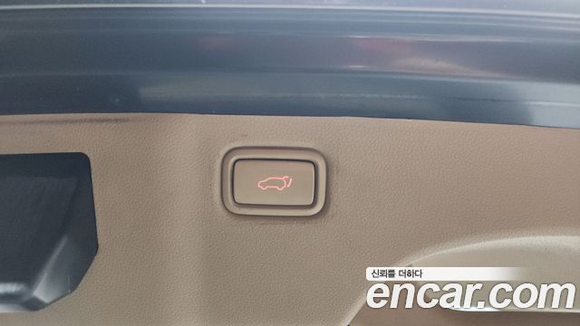 Kia Canival 2017 — photo 23