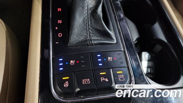 Kia Canival 2017 — photo 25