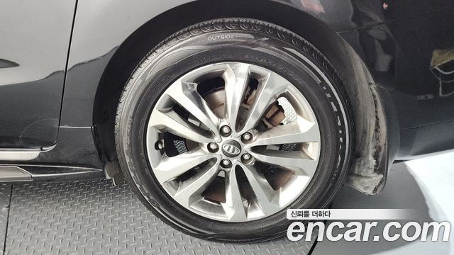 Kia Canival 2017 — photo 7