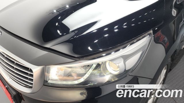 Kia Canival 2017 — photo 8