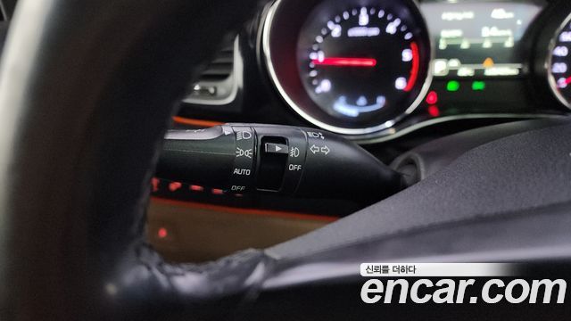 Kia Canival 2017 — photo 30