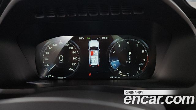 Volvo XC90 2019 — photo 11