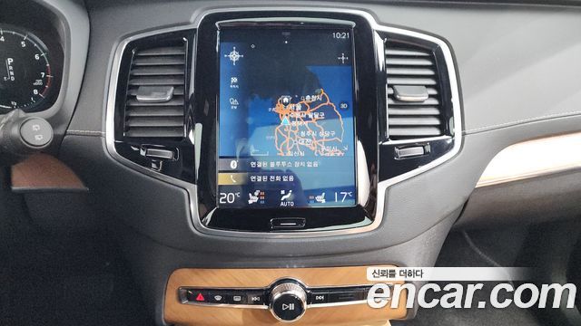 Volvo XC90 2019 — photo 19
