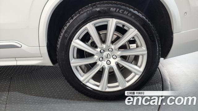 Volvo XC90 2019 — photo 7