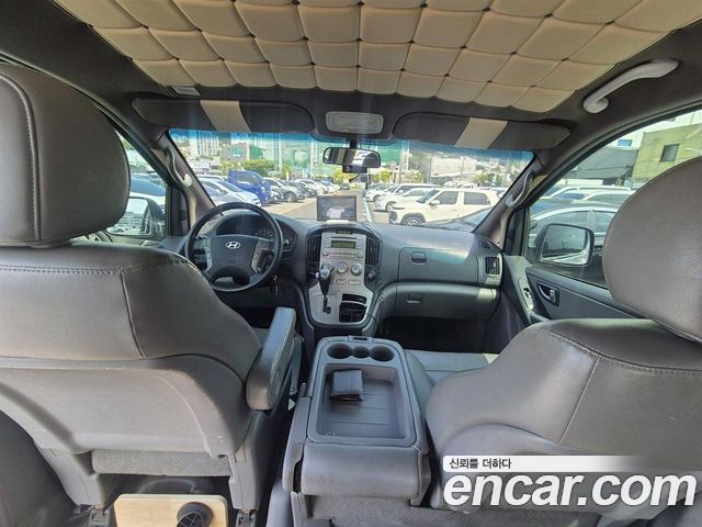 Hyundai Starex 2016 — photo 11