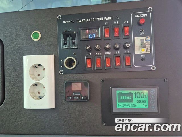 Hyundai Starex 2016 — photo 18