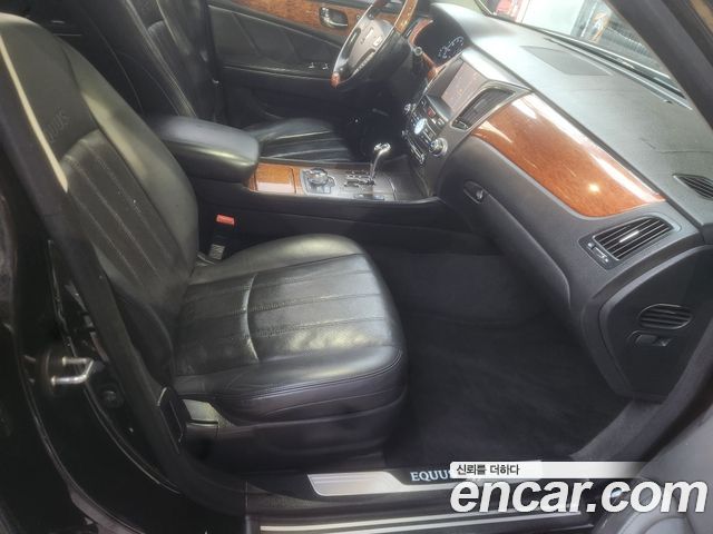Hyundai Equus 2010 — photo 11