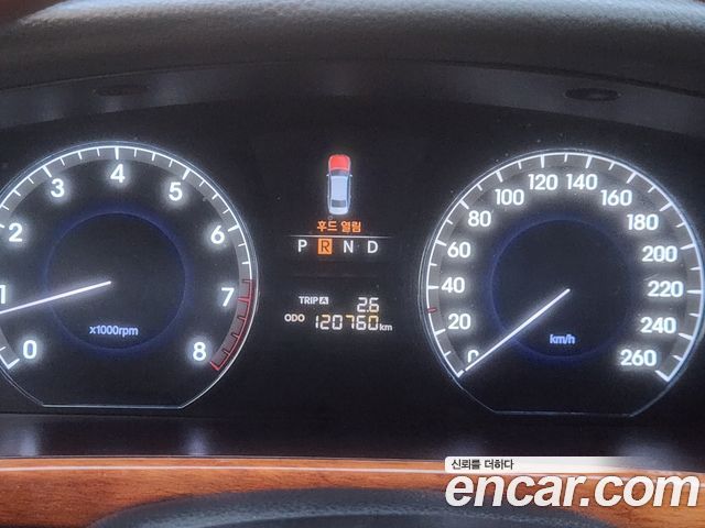 Hyundai Equus 2010 — photo 18