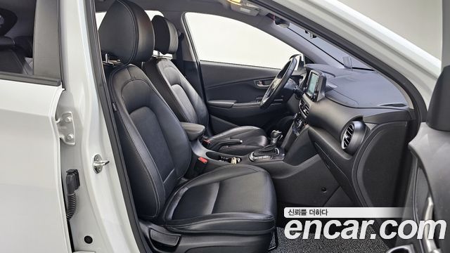 Hyundai Kona 2018 — photo 17