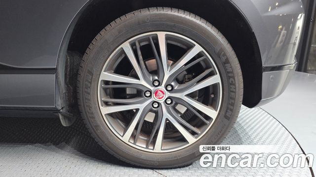 Jaguar I-PACE 2019 — photo 7