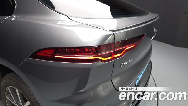 Jaguar I-PACE 2019 — photo 9
