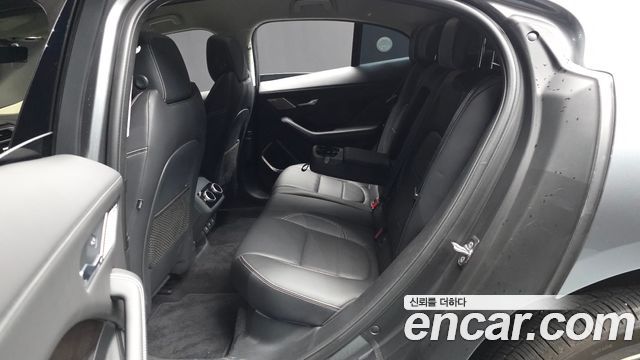 Jaguar I-PACE 2019 — photo 16