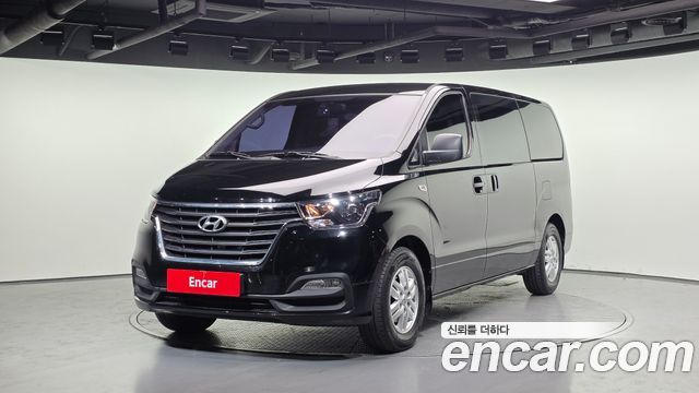 Hyundai Starex 2018 — photo 1
