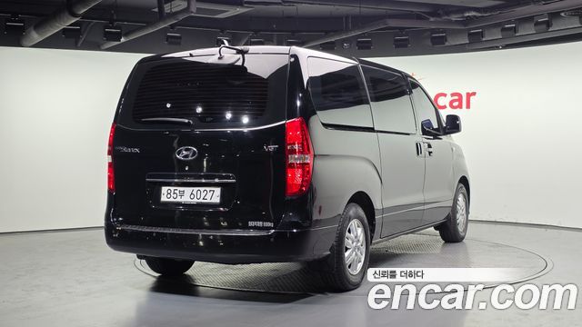 Hyundai Starex 2018 — photo 2