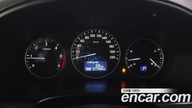 Hyundai Starex 2018 — photo 8