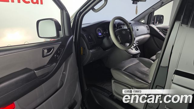 Hyundai Starex 2018 — photo 10