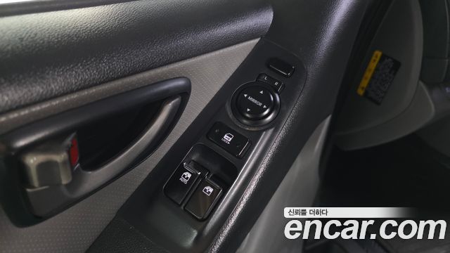 Hyundai Starex 2018 — photo 16
