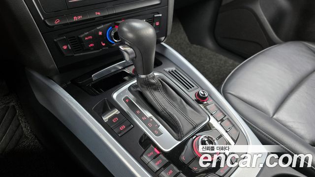Audi Q5 2012 — photo 9