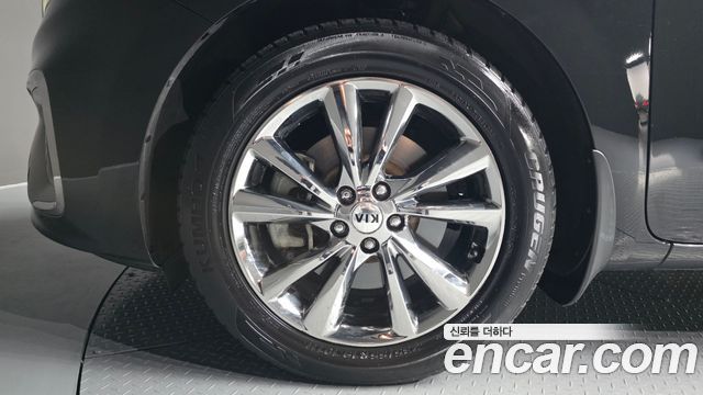 Kia Canival 2019 — photo 5