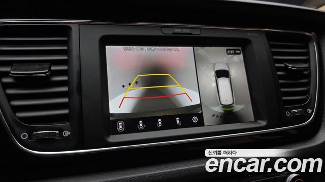 Kia Canival 2019 — photo 21
