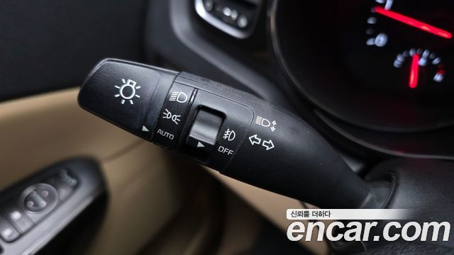 Kia Canival 2019 — photo 23