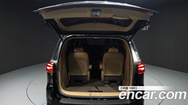 Kia Canival 2019 — photo 26