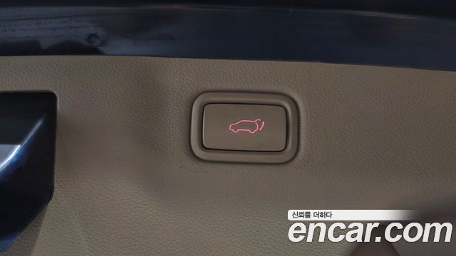 Kia Canival 2019 — photo 28