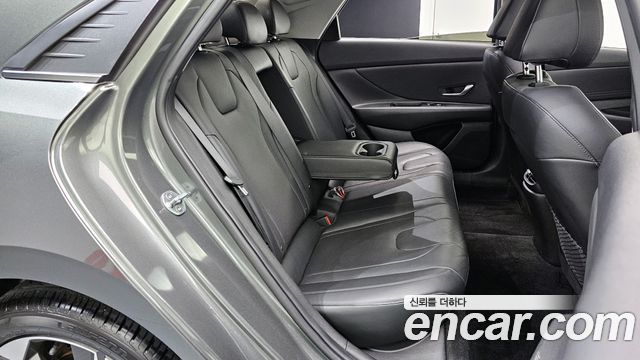 Hyundai AVANTE 2021 — photo 11