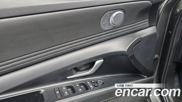 Hyundai AVANTE 2021 — photo 17