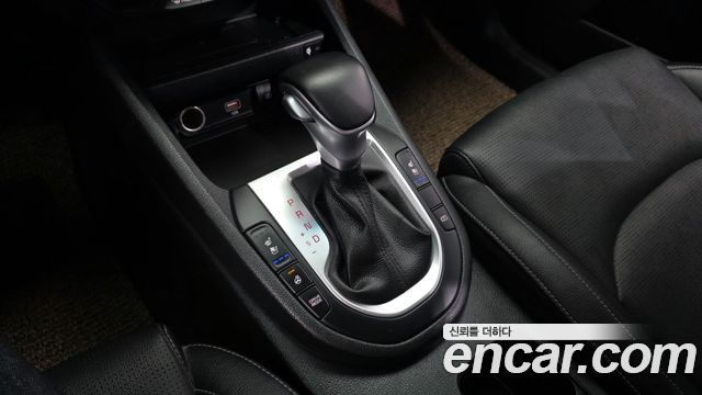Kia K3 2022 — photo 12