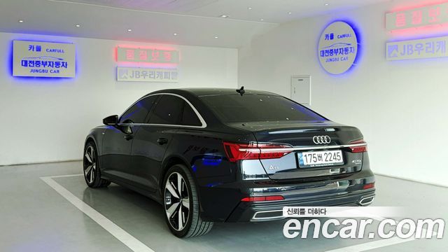 Audi A6 2022 — photo 9