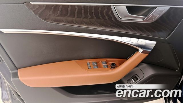Audi A6 2022 — photo 15