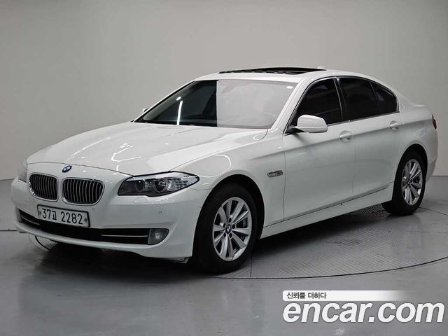 BMW 5-Series 2013 — photo 1