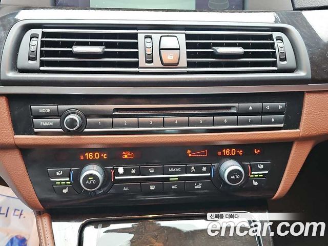 BMW 5-Series 2013 — photo 9