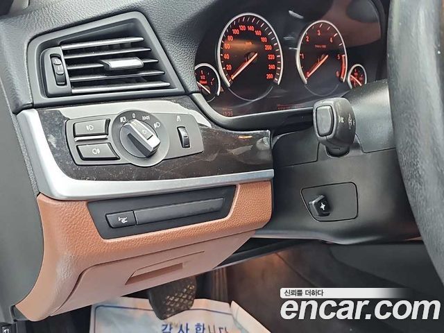 BMW 5-Series 2013 — photo 16