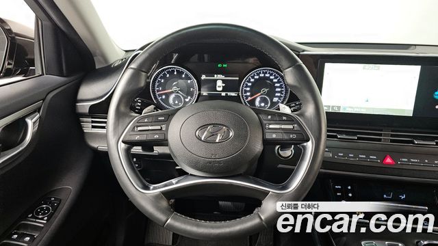 Hyundai Grandeur 2022 — photo 18