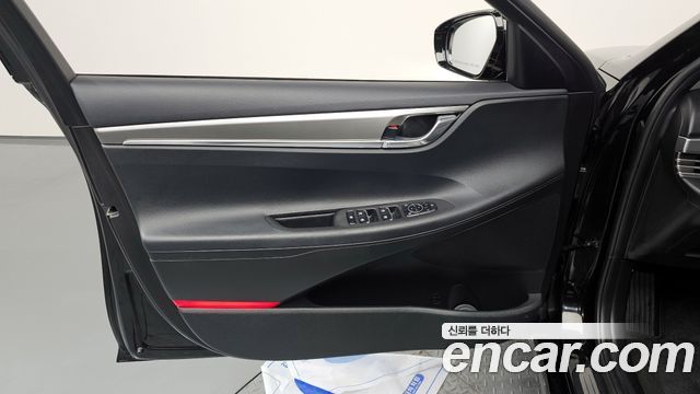 Hyundai Grandeur 2022 — photo 14