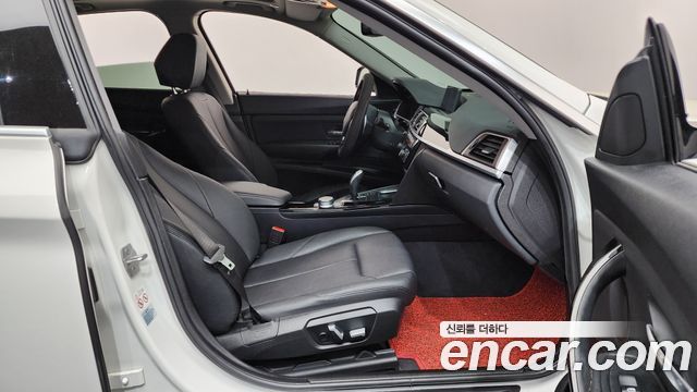 BMW Gran Turismo 2020 — photo 17